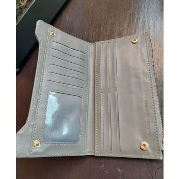 NWT BADGLEY MISCHKA Quilted Long Card Wallet Grey - Picture 3 of 6